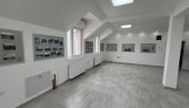 НОВЕ ПРОСТОРИЈЕ ЗА ХУМАНИТАРНЕ АКЦИЈЕ: Ево како сада изгледа обреновачки Црвени крст НОВЕ ПРОСТОРИЈЕ ЗА ХУМАНИТАРНЕ АКЦИЈЕ: Ево како сада изгледа обреновачки Црвени крст