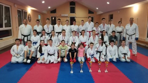 REZULTATI SU ODLIČNI: Karate klub Jagodina osvojio 13 medalja