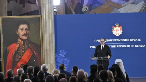 MEDALJE ZA HRABROST: Predsednik Vučić posthumno odlikovao Spomenka Gostića i Dejana Milojevića