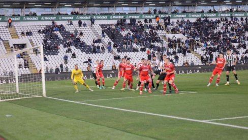 CRNO-BELI PEH! Partizan doživeo težak udarac na meču protiv autsajdera (VIDEO)