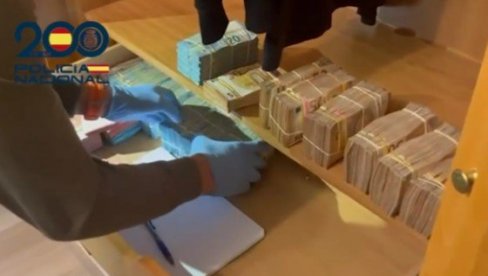RAZBIJEN OGRANAK BALKANSKOG KARTELA Istorijska akcija u Španiji: Zaplenjeno 820 kila kokaina, 17 osoba uhapšeno (FOTO/VIDEO)