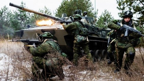 РАТ У УКРАЈИНИ: ВСУ напредује код Удачног, Руси код Котљаровке; Котао код Торецка за ВСУ; Жестоке борбе код Купјанска и Лимана  (МАПА/ВИДЕО)