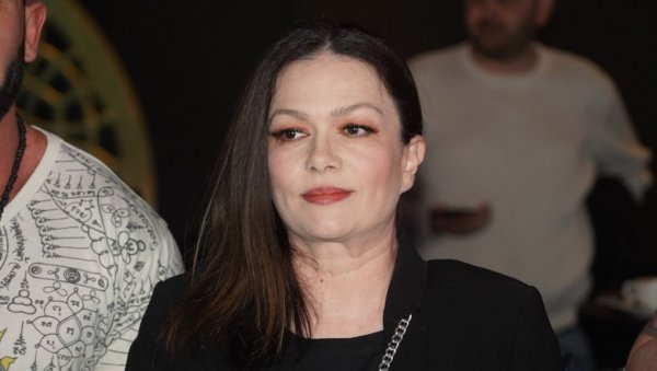 ИВАНА ПЕТЕРС ИМАЛА ИНФАРКТ ПРЕД КАМЕРАМА УСРЕД ЕМИСИЈЕ: Бол је био неописиво јак