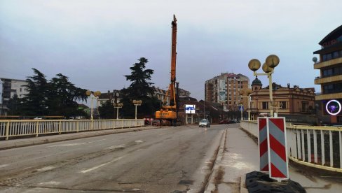 NASTAVAK RADOVA NA MOSTU U PARAĆINU:  Od 26. februara biće zatvoren za saobraćaj (FOTO)