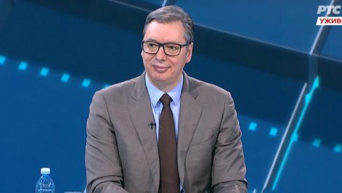 VUČIĆ NA RTS-u: Predsednik o pruzi do Subotice, novim izborima, Ekspu... (FOTO)