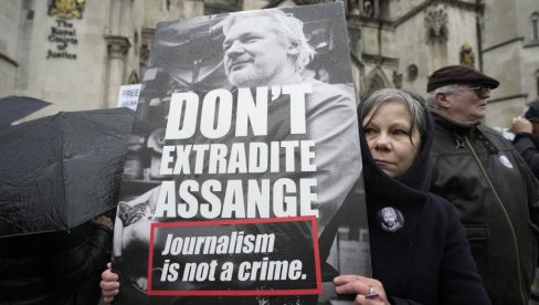 ASANŽ U PREGOVORIMA SA SAD O PRIZNANJU KRIVICE: Američki mediji - Pet godina je već odslužio u londonskom zatvoru