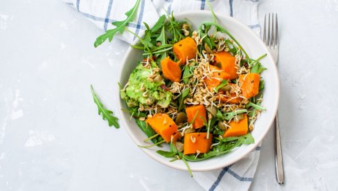 RECEPT JEDNOSTAVAN, A UKUS SAVRŠEN: Osvežavajuća salata od šargarepe postaće vaš omiljeni dodatak glavnim jelima!