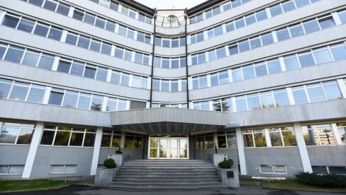 БЛОКАДЕРИ ВЕЧЕРАС УДАРАЈУ НА БИА: Планирају и разбијање просторија СНС на три локације