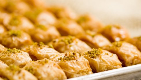 BAKLAVA BEZ KORA SE PRAVI BRZO I LAKO: Ukus će vas potpuno raspametiti