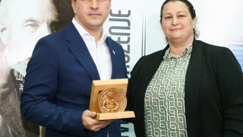 Plivač Andrej Barna dobitnik Medalje Lajoša Vermeša