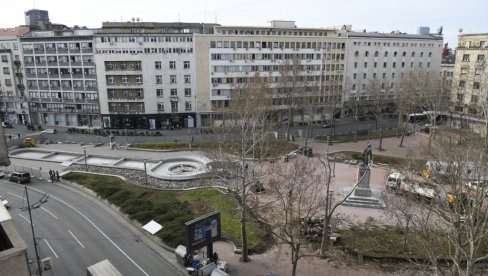 BEZISTAN ČEKA DEOBU: Rekonstrukcija Trga Nikole Pašića počela, radovi obišli i prolaz (FOTO)