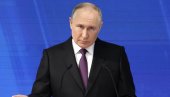 VI STE ISTINSKI OSLONAC I ZAŠTITA RUSIJE: Putin uručuje odlikovanja vojnicima