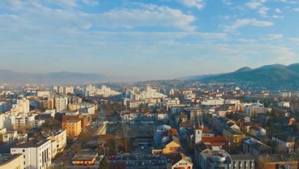 У ФОТЕЉАМА ПОЗНАТА ИМЕНА: Десет од 11 актуелних градоначелника у РС поново кандидати на локалним изборима