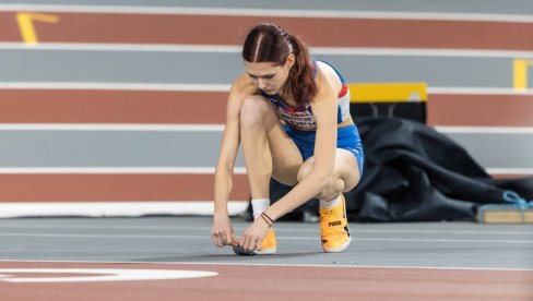 ŠOK ZA SRBIJU NA OLIMPIJSKIM IGRAMA!  Angelina Topić se povredila na zagrevanju kvalifikacija skoka u vis