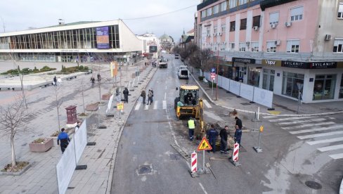CENTAR ČAČKA PEŠAČKA ZONA: U gradu na Moravi počela obimna rekonstrukcija Ulice župana Stracimira