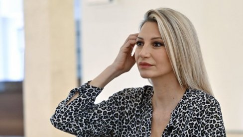 BOG ME JE POGLEDAO I REKAO HAJDE DA SE POIGRAMO: Jelena Jovičić, glumica