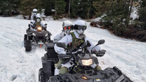 IZVIĐANJE, PREPADI, DIVERZIJE, ZASEDE - SRPSKI SPECIJALCI NA MANEVRIMA: Zimska obuka pripadnika 72. brigade za specijalne operacije (FOTO)