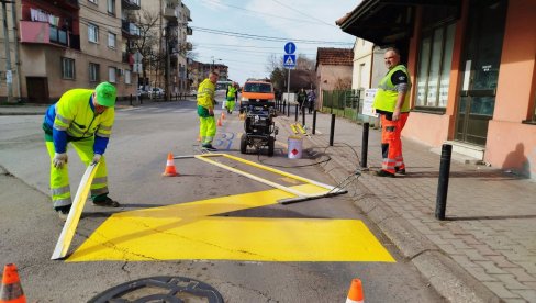 OBELEŽAVANJE AUTOBUSKIH STAJALIŠTA: U Paraćinu posao obavljen u Ulici Bore Petrovića