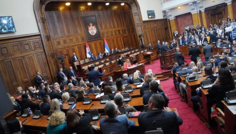 НАСТАВЉА СЕ СЕДНИЦА СКУПШТИНЕ СРБИЈЕ: На дневном реду избор председника парламента и других скупштинских функционера