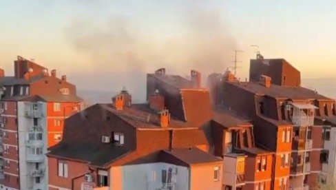 ПОЖАР НА БЕЖАНИЈСКОЈ КОСИ: Велики дим се надвио над солитером, све врви од ватрогасаца (ВИДЕО)