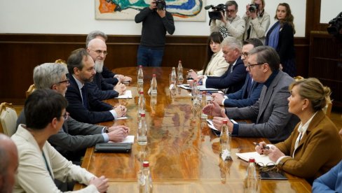 NOVOSTI SAZNAJU: Vučić sutra sa ambasadorima Kvinte - četiri važne teme na stolu