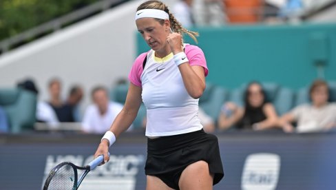 NI NESTANAK STRUJE NIJE UTICAO NA TOK MEČA: Azarenka posle velike borbe savladala Putincevu (VIDEO)