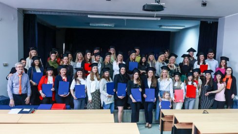 IDEALI STARE GRČKE NA SEVERU BANATA: Visoka strukovna škola u Kikindi sedam decenija školuje vaspitače (Foto)