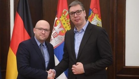 VUČIĆ DANAS SA ZARACINOM: Sastanak zakazan za 9 sati