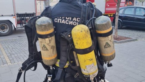 POŽAR NA BEŽANIJSKOJ KOSI: Gorelo u krugu Policijske brigade