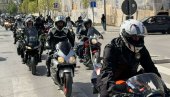 ЗВУК МОЋНИХ МАШИНА: Више од пет стотина моториста у Зрењанину на отварању нове мото сезоне (ФОТО)