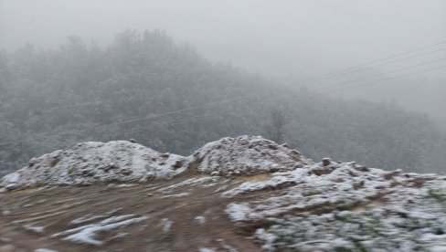 ZAVEJALO U SRBIJI: Sneg od jutros u Loznici i Krupnju (FOTO/VIDEO)