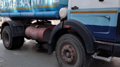 PRANJE I DEZINFEKCIJA VODOTORNJA U ELEMIRU:  Dok traju radovi naselje bez vode