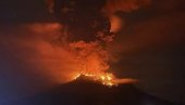 NOVA ERUPCIJA VULKANA STROMBOLI U ITALIJI: Javila se i Etna, hoće li i Vezuv?