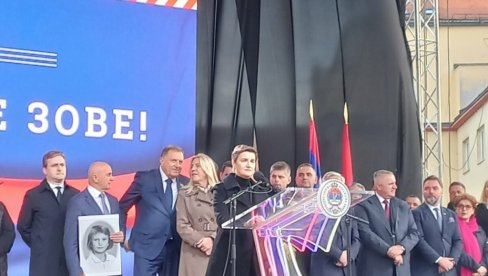 ANA BRNABIĆ IZ BANJALUKE PORUČILA: Sponzori rezolucije ne traže pijetet već već diskvalifikaciju za celi srpski narod