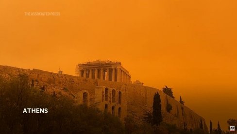 НЕВЕРОВАТАН ПРИЗОР ШОКИРАО ГРАЂАНЕ АТИНЕ: Погледајте како изгледа када афричка киша стигне у Грчку (ВИДЕО)