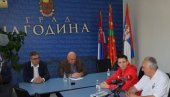 ČESTITKE SPORTSKIM AMBASADORIMA: Palma organizovao prijem za prvog Jagodinca olimpijca i članice ženskog FK Jagodina