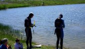 OČIŠĆENO ŠUMARIČKO JEZERO: U ekološkoj akciji učestvovali i brojni Kragujevčani