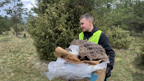 САКУПИЛИ ДВЕ ТОНЕ ОТПАДА: Акција новосадског удружења „Чепом до осмеха“ у Сјеници