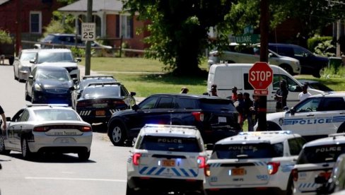 PUCNJAVA U CRKVI U AMERICI, UBIJEN NAPADAČ: Ranjeno više ljudi uključujući policajca