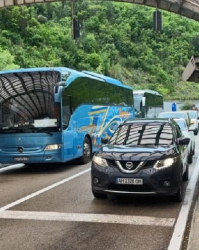 ГРАНИЧНИ ПРЕЛАЗИ У ХЕРЦЕГ НОВОМ: Празнични промет мањи него прошле године