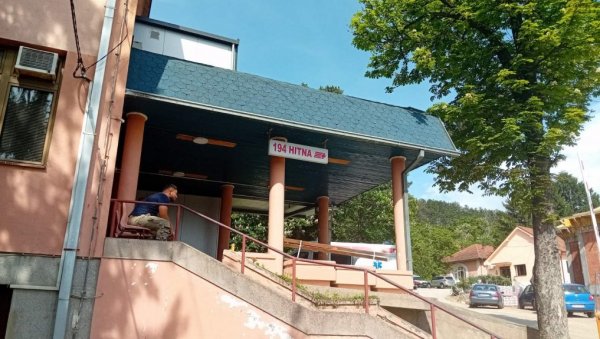 ДЕВОЈЧИЦА У ТЕШКОМ СТАЊУ: Смештена у клинички центар у Нишу, још двоје деце пребачено из болнице у Прокупљу
