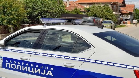 MUŠKARAC ZADOBIO POLITRAUME: Sudar autobusa i automobila kod Leskovca