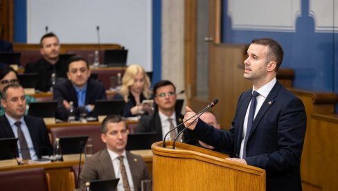 HOĆE LI KIČMA IZDRŽATI?: Većina crnogorskih poslanika bira da ćuti o najavljenom predlogu razrešenja ministar pravde