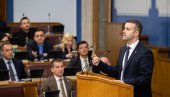 ХОЋЕ ЛИ КИЧМА ИЗДРЖАТИ?: Већина црногорских посланика бира да ћути о најављеном предлогу разрешења министар правде