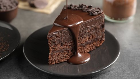 ГАБОН ТОРТА: Најлепша торта са чоколадом и лешницима