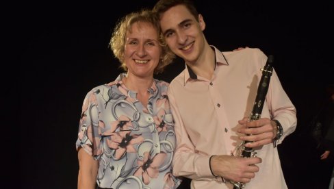 INSTRUMENT ZA KONCERT POZAJMIO MU PROFESOR: Kikinđanin Matija Francuski u LJubljani uspešno studira na Akademiji za glazbu FOTO