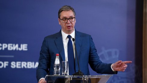 VUČIĆ ODGOVARA POLITIČARIMA KOJI PLASIRAJU LAŽI: Obraćanje predsednika kasni iz tehničkih razloga