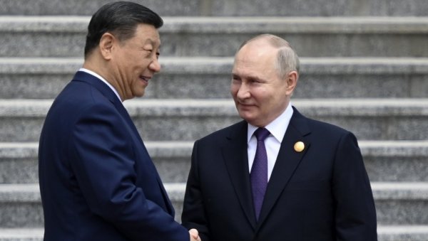 ПОТПИСАЛИ СМО ВАЖНЕ ДОКУМЕНТЕ: Путин и Си Ђинпинг - Преговори су били пријатељски и садржајни