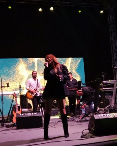 ДАНИ ПОРОДИЦЕ: Марина Висковић запевала пред београдском публиком, а пре концерта проговорила о актуелним темама