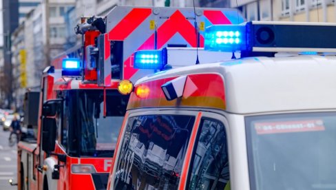 АУТОМОБИЛОМ УЛЕТЕО У ГОМИЛУ НА БОЖИЋНОЈ ПАРАДИ: Велики број повређених, драматичне сцене у Холандији